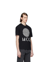 schwarzes und weißes bedrucktes T-Shirt mit einem Rundhalsausschnitt von McQ Alexander McQueen