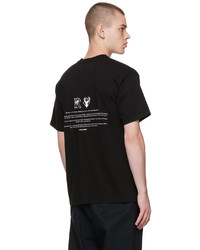 schwarzes und weißes bedrucktes T-Shirt mit einem Rundhalsausschnitt von Reese Cooper® 