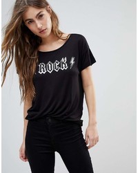 schwarzes und weißes bedrucktes T-Shirt mit einem Rundhalsausschnitt von Blend She