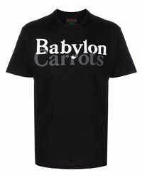 schwarzes und weißes bedrucktes T-Shirt mit einem Rundhalsausschnitt von Carrots
