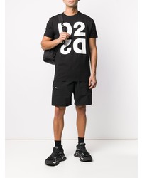 schwarzes und weißes bedrucktes T-Shirt mit einem Rundhalsausschnitt von DSQUARED2