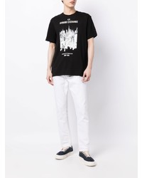 schwarzes und weißes bedrucktes T-Shirt mit einem Rundhalsausschnitt von Armani Exchange