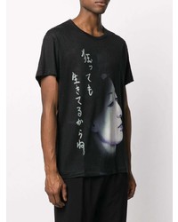 schwarzes und weißes bedrucktes T-Shirt mit einem Rundhalsausschnitt von Yohji Yamamoto