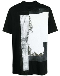 schwarzes und weißes bedrucktes T-Shirt mit einem Rundhalsausschnitt von Julius