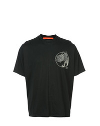 schwarzes und weißes bedrucktes T-Shirt mit einem Rundhalsausschnitt von Komakino