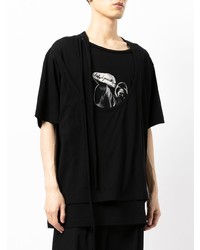 schwarzes und weißes bedrucktes T-Shirt mit einem Rundhalsausschnitt von Yohji Yamamoto