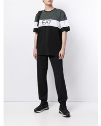 schwarzes und weißes bedrucktes T-Shirt mit einem Rundhalsausschnitt von Ea7 Emporio Armani