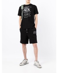 schwarzes und weißes bedrucktes T-Shirt mit einem Rundhalsausschnitt von Armani Exchange