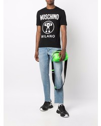 schwarzes und weißes bedrucktes T-Shirt mit einem Rundhalsausschnitt von Moschino