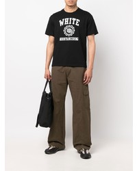 schwarzes und weißes bedrucktes T-Shirt mit einem Rundhalsausschnitt von White Mountaineering