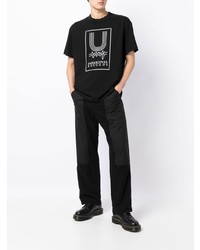 schwarzes und weißes bedrucktes T-Shirt mit einem Rundhalsausschnitt von Undercover