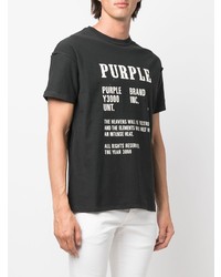 schwarzes und weißes bedrucktes T-Shirt mit einem Rundhalsausschnitt von purple brand