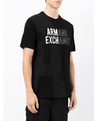 schwarzes und weißes bedrucktes T-Shirt mit einem Rundhalsausschnitt von Armani Exchange