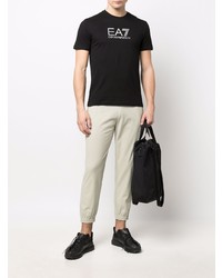 schwarzes und weißes bedrucktes T-Shirt mit einem Rundhalsausschnitt von Ea7 Emporio Armani