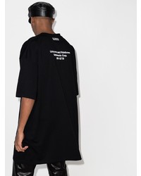 schwarzes und weißes bedrucktes T-Shirt mit einem Rundhalsausschnitt von Vetements