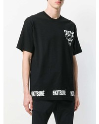 schwarzes und weißes bedrucktes T-Shirt mit einem Rundhalsausschnitt von MAISON KITSUNÉ