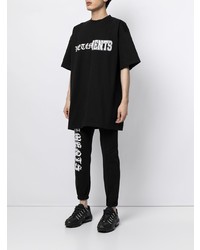 schwarzes und weißes bedrucktes T-Shirt mit einem Rundhalsausschnitt von Vetements