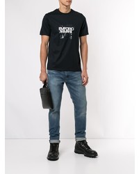 schwarzes und weißes bedrucktes T-Shirt mit einem Rundhalsausschnitt von Emporio Armani