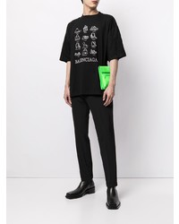 schwarzes und weißes bedrucktes T-Shirt mit einem Rundhalsausschnitt von Balenciaga