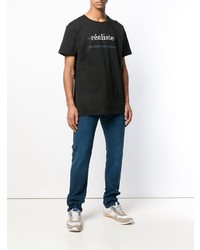 schwarzes und weißes bedrucktes T-Shirt mit einem Rundhalsausschnitt von Closed