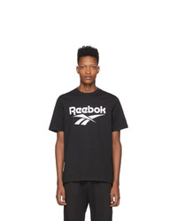 schwarzes und weißes bedrucktes T-Shirt mit einem Rundhalsausschnitt von Reebok Classics