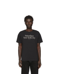schwarzes und weißes bedrucktes T-Shirt mit einem Rundhalsausschnitt von Saturdays Nyc