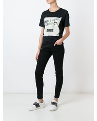 schwarzes und weißes bedrucktes T-Shirt mit einem Rundhalsausschnitt von Dsquared2