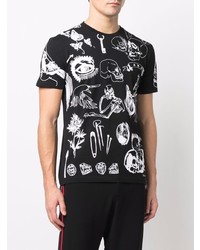 schwarzes und weißes bedrucktes T-Shirt mit einem Rundhalsausschnitt von Alexander McQueen