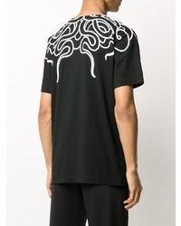 schwarzes und weißes bedrucktes T-Shirt mit einem Rundhalsausschnitt von Marcelo Burlon County of Milan