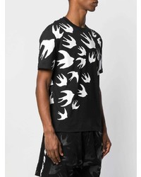 schwarzes und weißes bedrucktes T-Shirt mit einem Rundhalsausschnitt von McQ Alexander McQueen