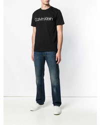 schwarzes und weißes bedrucktes T-Shirt mit einem Rundhalsausschnitt von Calvin Klein