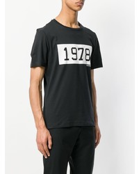 schwarzes und weißes bedrucktes T-Shirt mit einem Rundhalsausschnitt von Calvin Klein Jeans