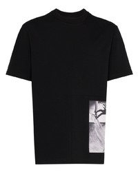 schwarzes und weißes bedrucktes T-Shirt mit einem Rundhalsausschnitt von Tony Hawk Signature Line
