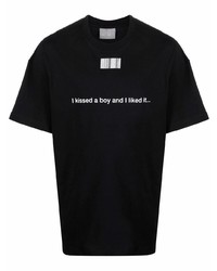 schwarzes und weißes bedrucktes T-Shirt mit einem Rundhalsausschnitt von VTMNTS