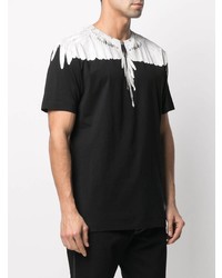 schwarzes und weißes bedrucktes T-Shirt mit einem Rundhalsausschnitt von Marcelo Burlon County of Milan