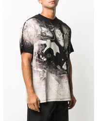 schwarzes und weißes bedrucktes T-Shirt mit einem Rundhalsausschnitt von 424