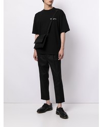 schwarzes und weißes besticktes T-Shirt mit einem Rundhalsausschnitt von Balenciaga