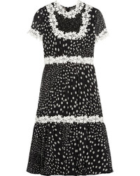 schwarzes und weißes gepunktetes ausgestelltes Kleid von Giambattista Valli