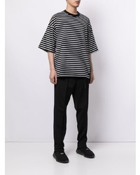 schwarzes und weißes horizontal gestreiftes T-Shirt mit einem Rundhalsausschnitt von Mastermind Japan