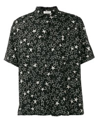 schwarzes und weißes Kurzarmhemd mit Sternenmuster