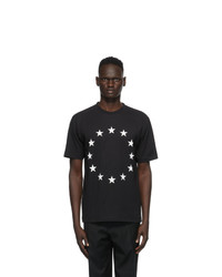 schwarzes und weißes T-Shirt mit einem Rundhalsausschnitt mit Sternenmuster