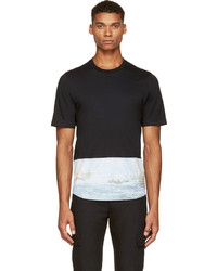 schwarzes und weißes T-Shirt mit einem Rundhalsausschnitt von Oamc