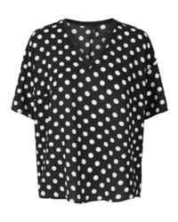 schwarzes und weißes T-Shirt mit einem V-Ausschnitt von Y.a.s