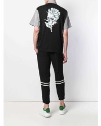 schwarzes und weißes vertikal gestreiftes Kurzarmhemd von Alexander McQueen