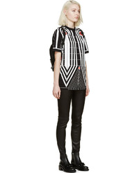 schwarzes vertikal gestreiftes T-shirt von Givenchy