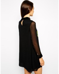 schwarzes verziertes schwingendes Kleid von Asos