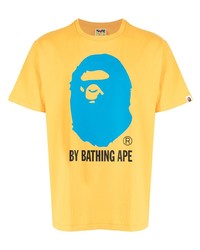 senf bedrucktes T-Shirt mit einem Rundhalsausschnitt von A Bathing Ape