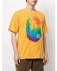 senf bedrucktes T-Shirt mit einem Rundhalsausschnitt von A Bathing Ape