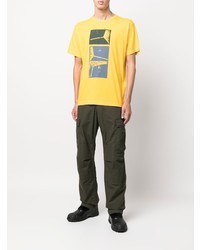 senf bedrucktes T-Shirt mit einem Rundhalsausschnitt von Stone Island