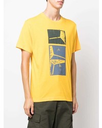 senf bedrucktes T-Shirt mit einem Rundhalsausschnitt von Stone Island